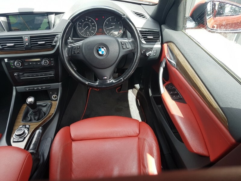 BMW X1 Estate White #7