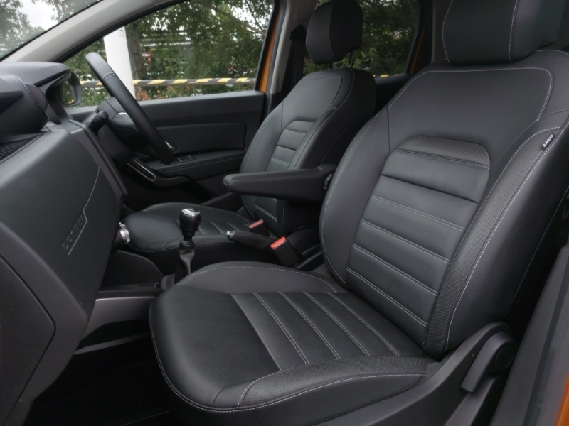 Dacia Duster 1.5 Blue Dci Prestige 4X4 Orange #5