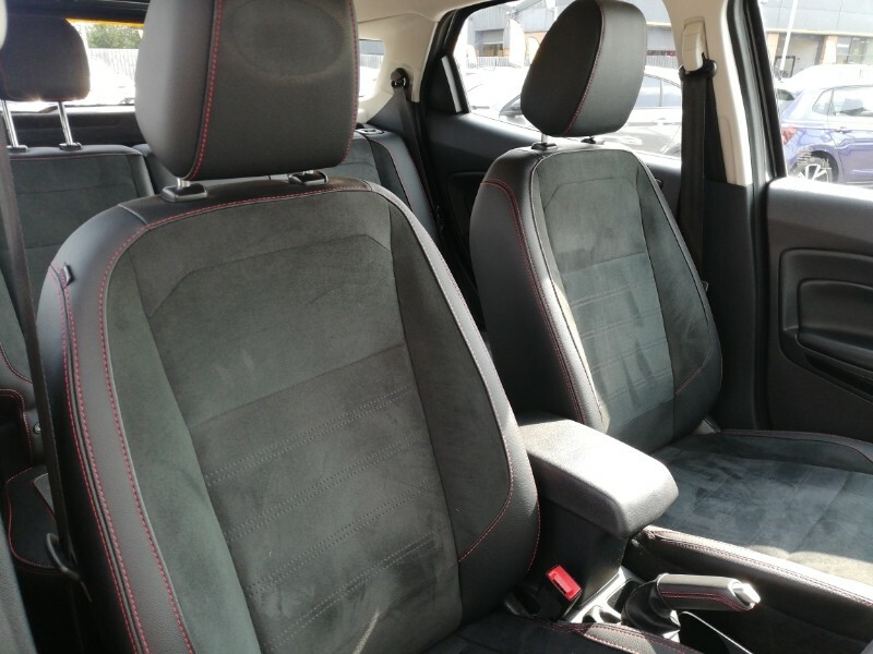 Ford Ecosport Suv White #10