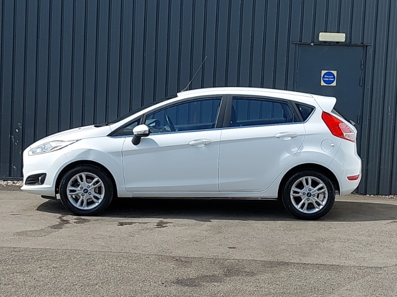 Ford Fiesta 1.25 82 Zetec White #4