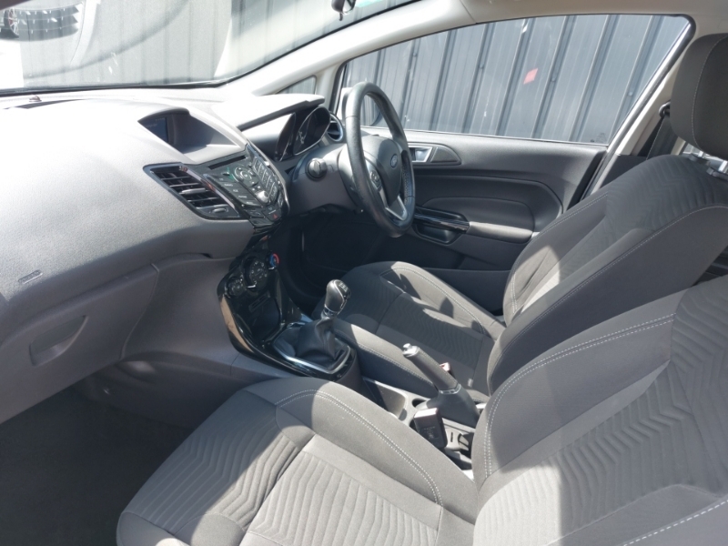Ford Fiesta 1.25 82 Zetec White #5
