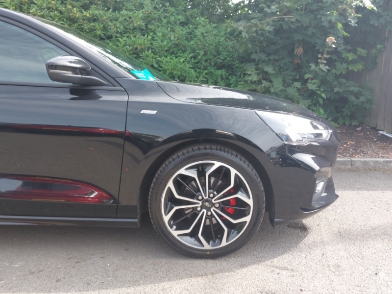 Ford Focus 1.5 Tdci Zetec 120 Bhp Black #19