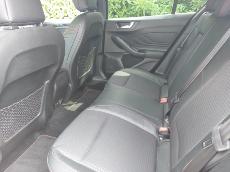 Ford Focus 1.5 Tdci Zetec 120 Bhp Black #5