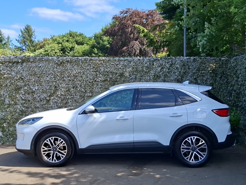 Ford Kuga 1.5 Ecoboost 150 Titanium Edition CA23ZBR White #4