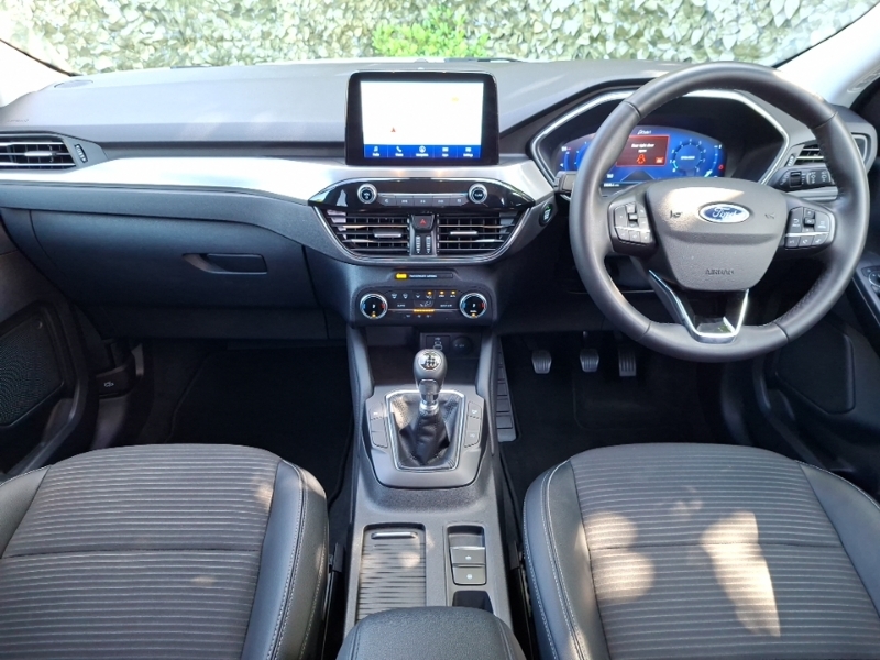 Ford Kuga 1.5 Ecoboost 150 Titanium Edition CA23ZBR White #3