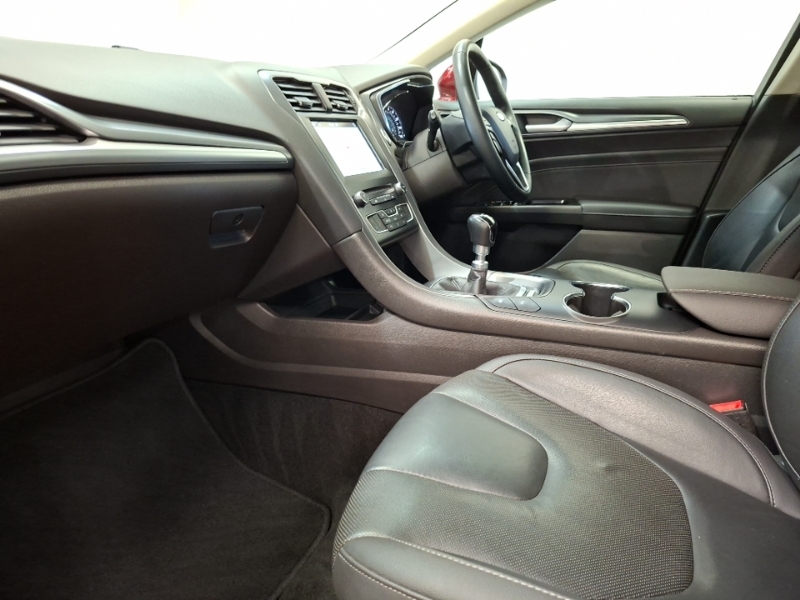 Ford Mondeo 1.5 Ecoboost Titanium Edition Red #5