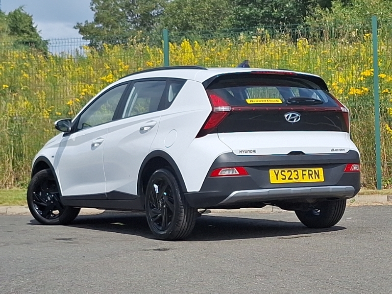 Hyundai Bayon 1.0 Tgdi 48V Mhev Se Connect Dct White #2