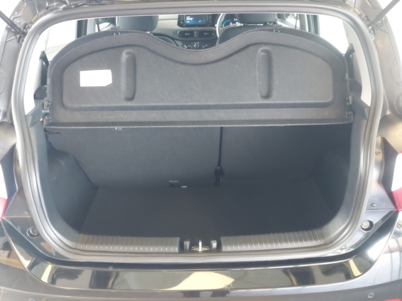 Hyundai I10 Advance White #18