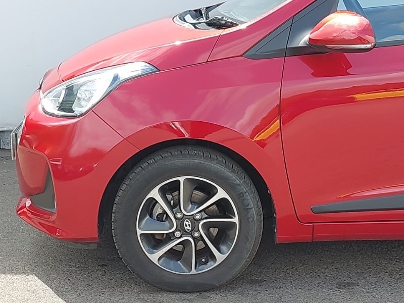 Hyundai I10 White #18