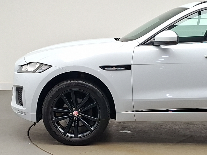 Jaguar F-Pace 2.0D R-sport Awd  #19