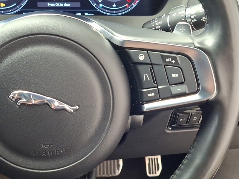 Jaguar F-Pace 2.0D R-sport Awd  #13