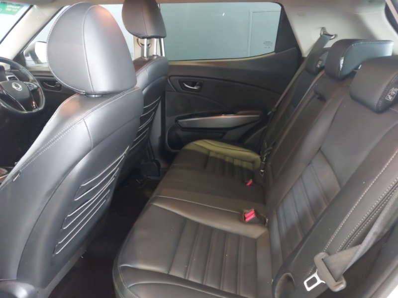 SsangYong Tivoli 1.5 K40 White #5