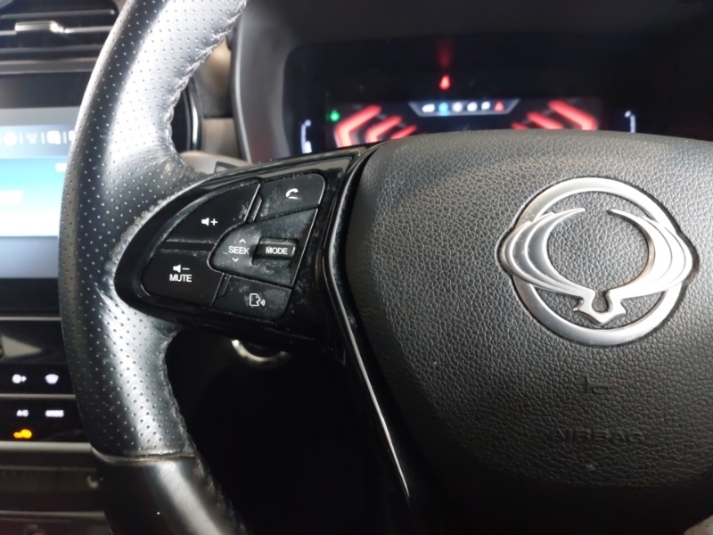 SsangYong Tivoli K40 White #11
