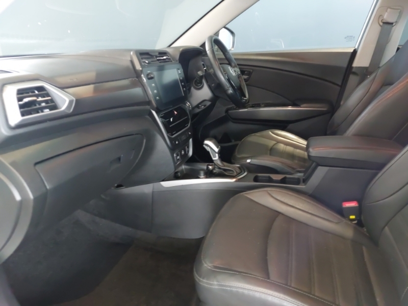 SsangYong Tivoli 1.5 K40 White #4