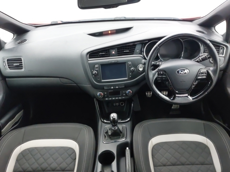 Kia Ceed 1.6 Crdi Isg Gt-line Red #3
