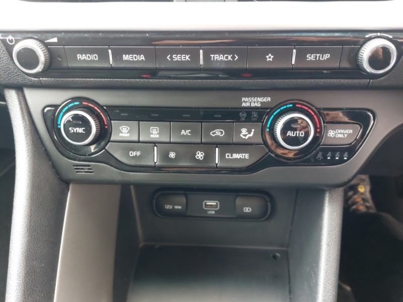 Kia Niro 3 Spec 1.6 Gdi Self Charging Hybrid Blue #15