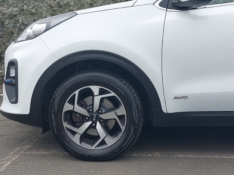Kia Sportage 2 White #19