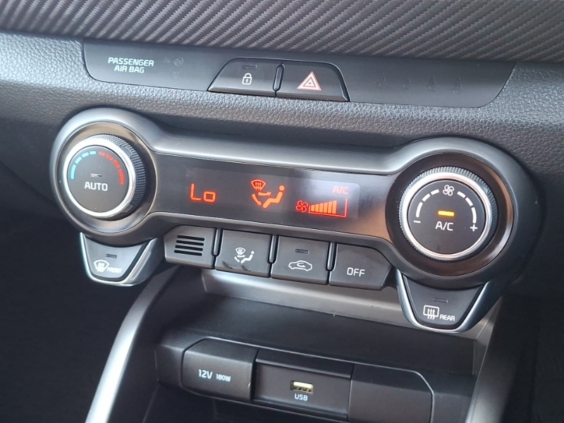 Kia Stonic 1.0T Gdi 99 2 Black #17