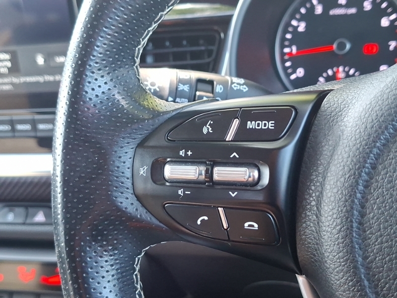 Kia Stonic 1.0T Gdi 99 2 Black #12