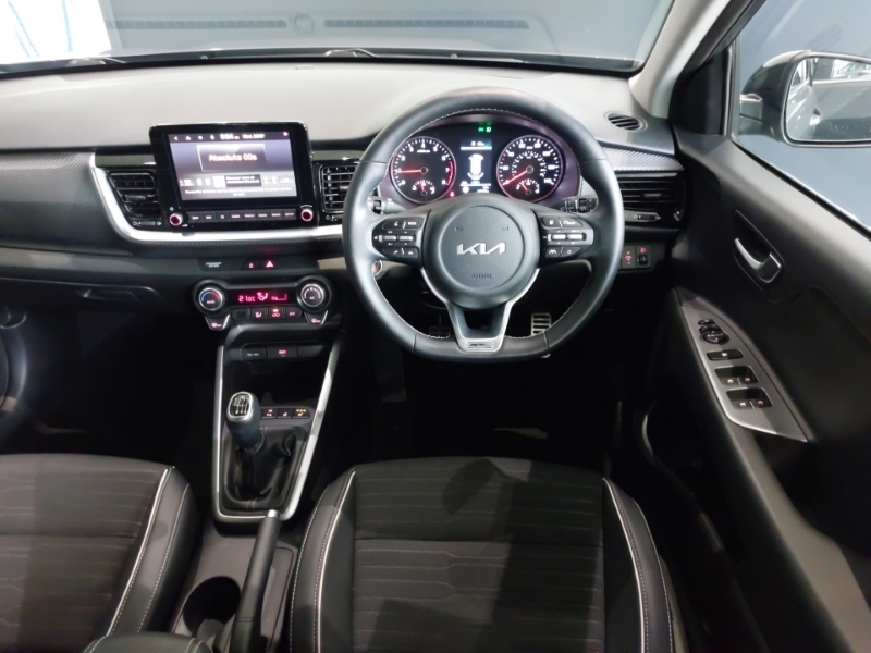 Kia Stonic 1.0T Gdi 99 2 Black #8