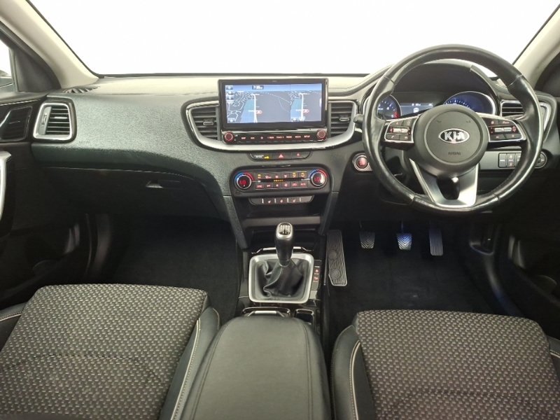 Kia Xceed 1.6 Crdi Isg 3 White #3