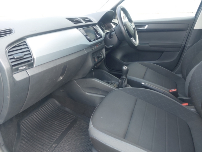 Skoda Fabia 1.0 Tsi Se Grey #5