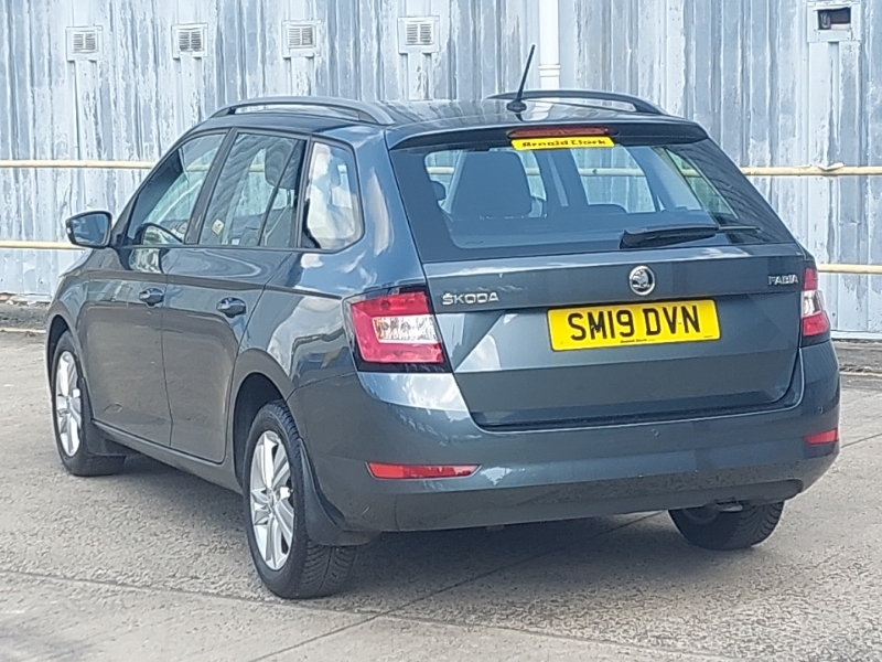 Skoda Fabia 1.0 Tsi Se Grey #2