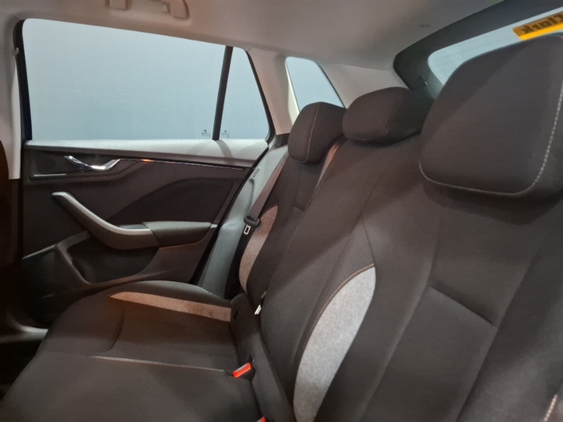 Skoda Kamiq 1.0 Tsi Se Edition WM75DSU Grey #6