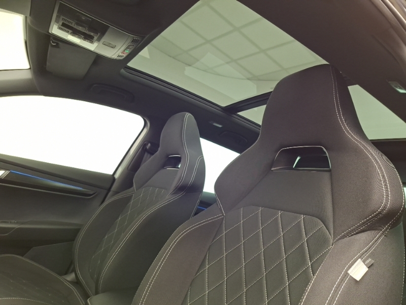 Skoda Karoq Se L Silver #17