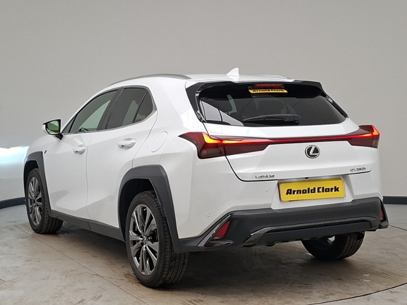 Lexus UX 250H 2.0 F-sport Design Cvt White #2