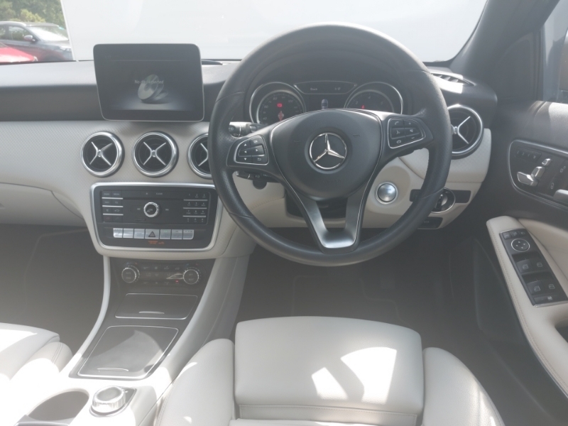 Mercedes-Benz A Class A 200 D Amg Line Silver #8