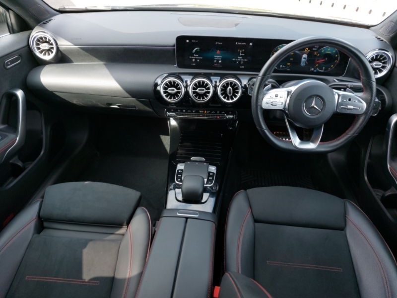 Mercedes-Benz A Class A 200 Amg Line Blue #3