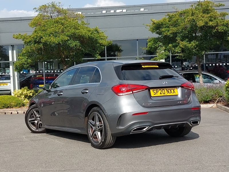 Mercedes-Benz A Class A 200 Amg Line Blue #2