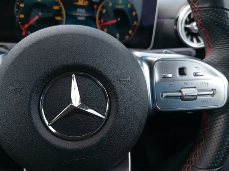 Mercedes-Benz A Class A 200 Amg Line Blue #13