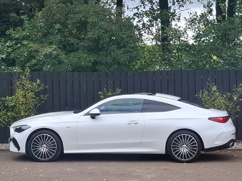 Mercedes-Benz CLE Class Cle 300E Amg Line Premium 9G-tronic White #4