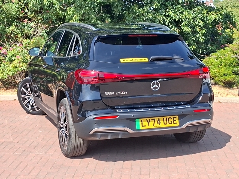 Mercedes-Benz EQA Eqa 250 140Kw Amg Line Executive 70.5Kwh Black #2