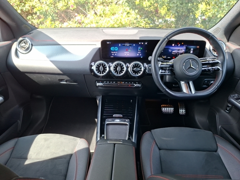 Mercedes-Benz EQA Eqa 250 140Kw Amg Line Executive 70.5Kwh Black #3