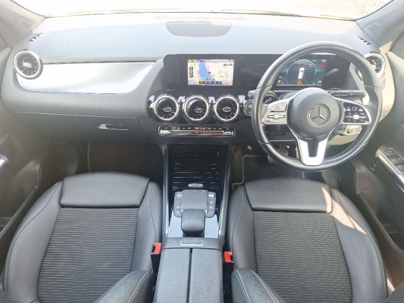 Mercedes-Benz GLA Class Gla 200D Sport Silver #3