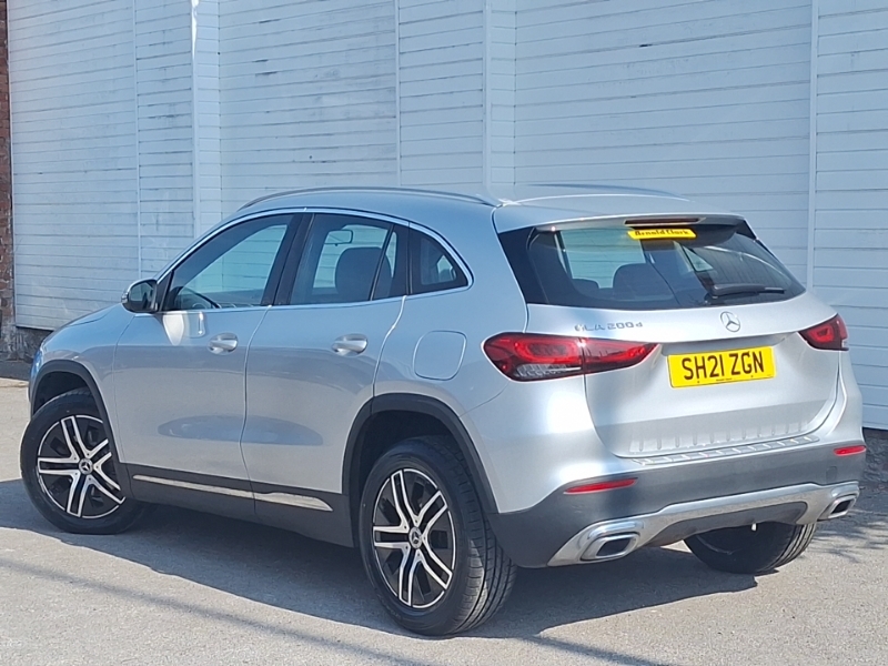 Mercedes-Benz GLA Class Gla 200D Sport Silver #2