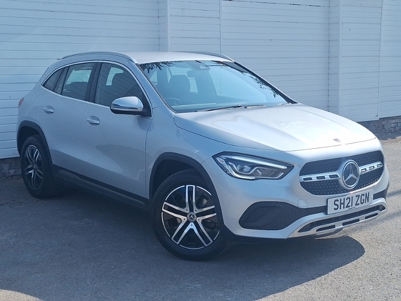 Mercedes-Benz GLA Class Gla 45 S 4Matic-plus Red #7