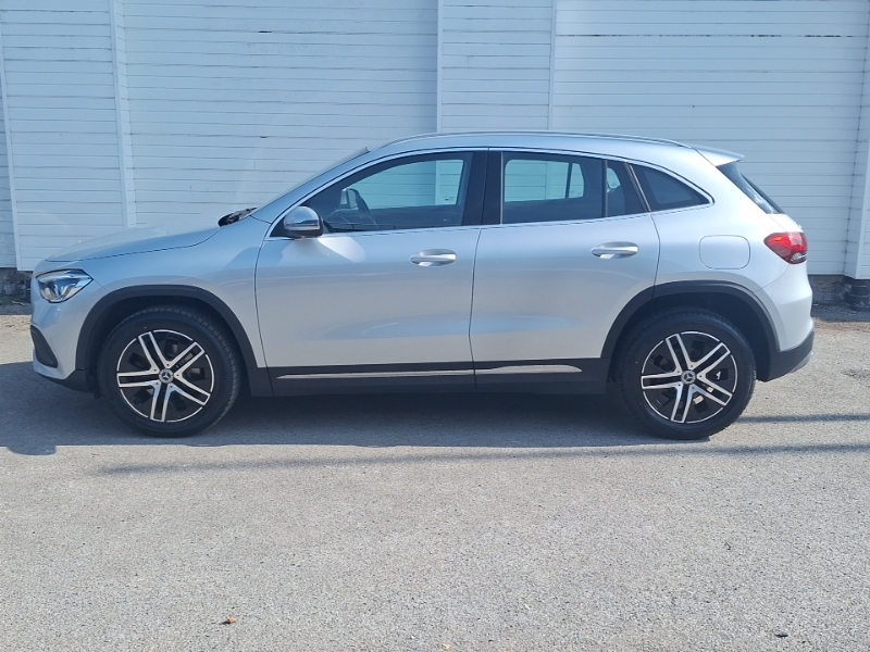 Mercedes-Benz GLA Class Gla 200D Sport Silver #4