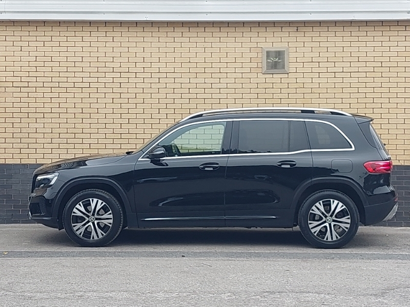 Mercedes-Benz GLB Class Glb 200 Sport Executive 7G-tronic Black #4
