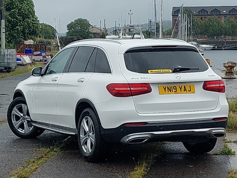 Mercedes-Benz GLC Class Glc 220D 4Matic Sport Premium 9G-tronic White #2