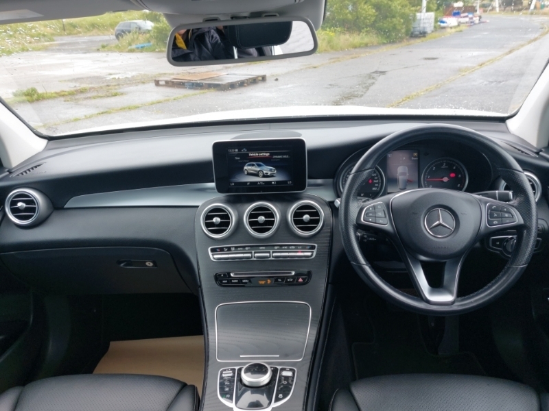 Mercedes-Benz GLC Class Glc 220D 4Matic Sport Premium 9G-tronic White #3