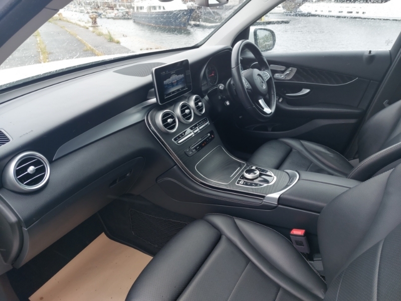 Mercedes-Benz GLC Class Glc 220D 4Matic Sport Premium 9G-tronic White #5