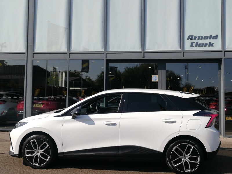 MG MG4 150Kw Trophy Ev Long Range 64Kwh White #3