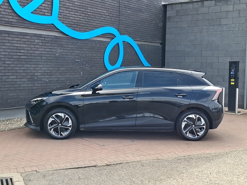 MG MG4 150Kw Trophy Ev Long Range 64Kwh Black #4