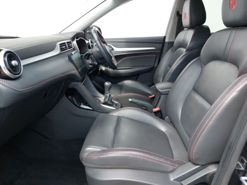 MG ZS 1.5 Vti-tech Exclusive Black #5