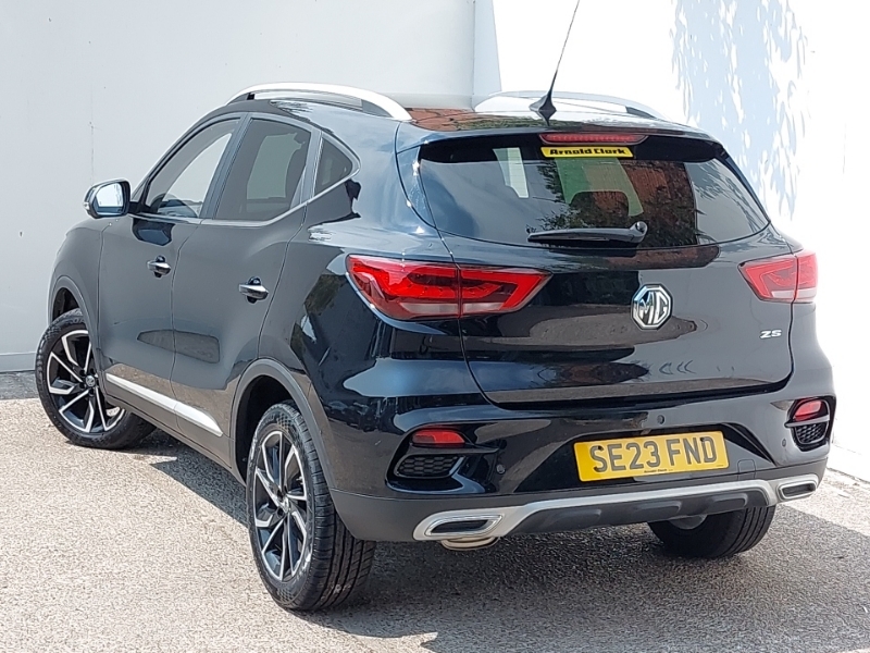 MG ZS 1.5 Vti-tech Exclusive Black #2
