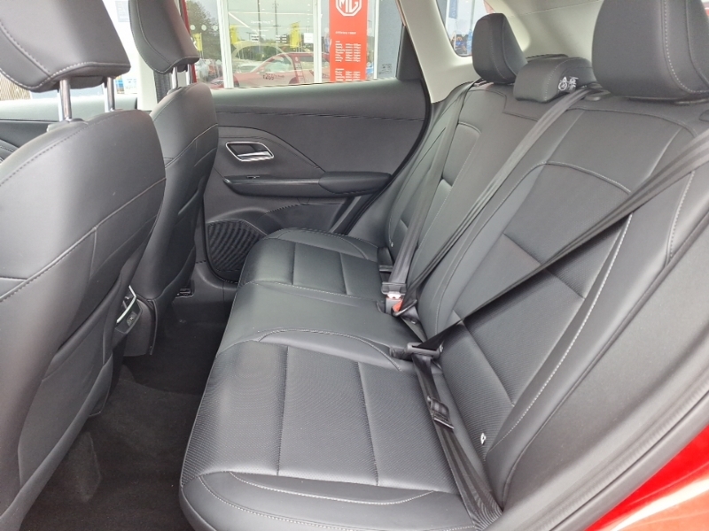 MG ZS 1.5 Hybrid Trophy Red #6